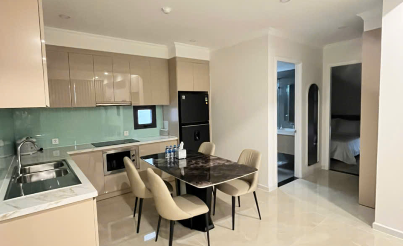 1-BEDROOM APARTMENT